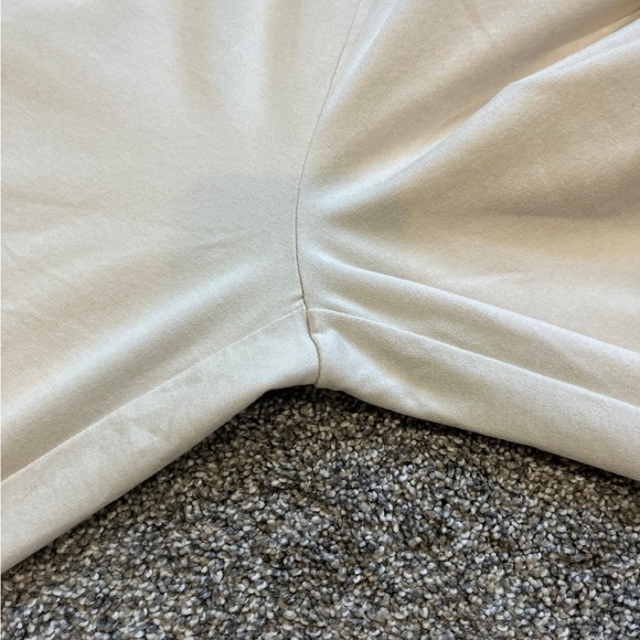 VUORI Halo Performance Stretch Warm Up Joggers Cream DreamKnit Womens SMALL - Picture 9 of 9